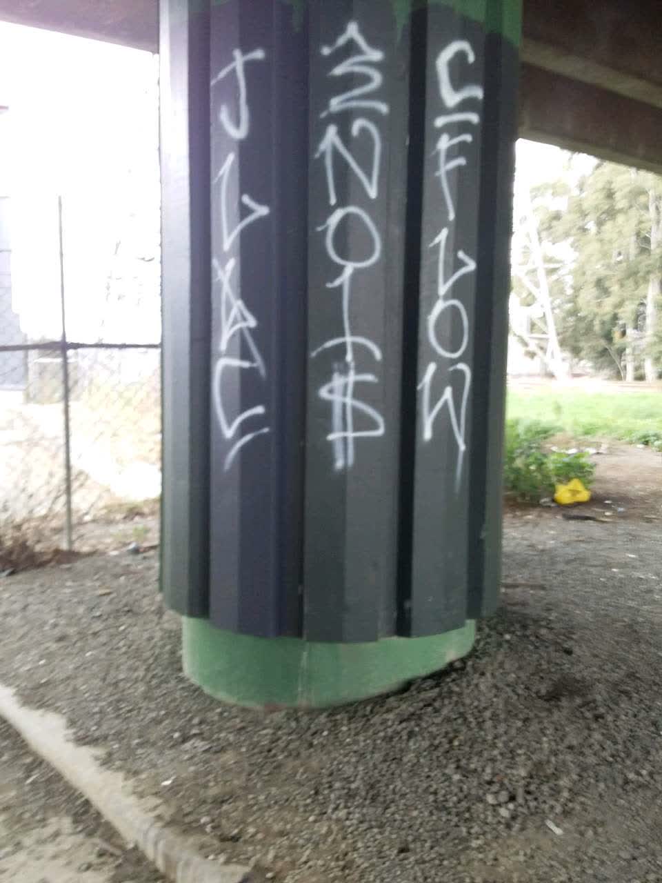 The photograph attached to this graffiti report