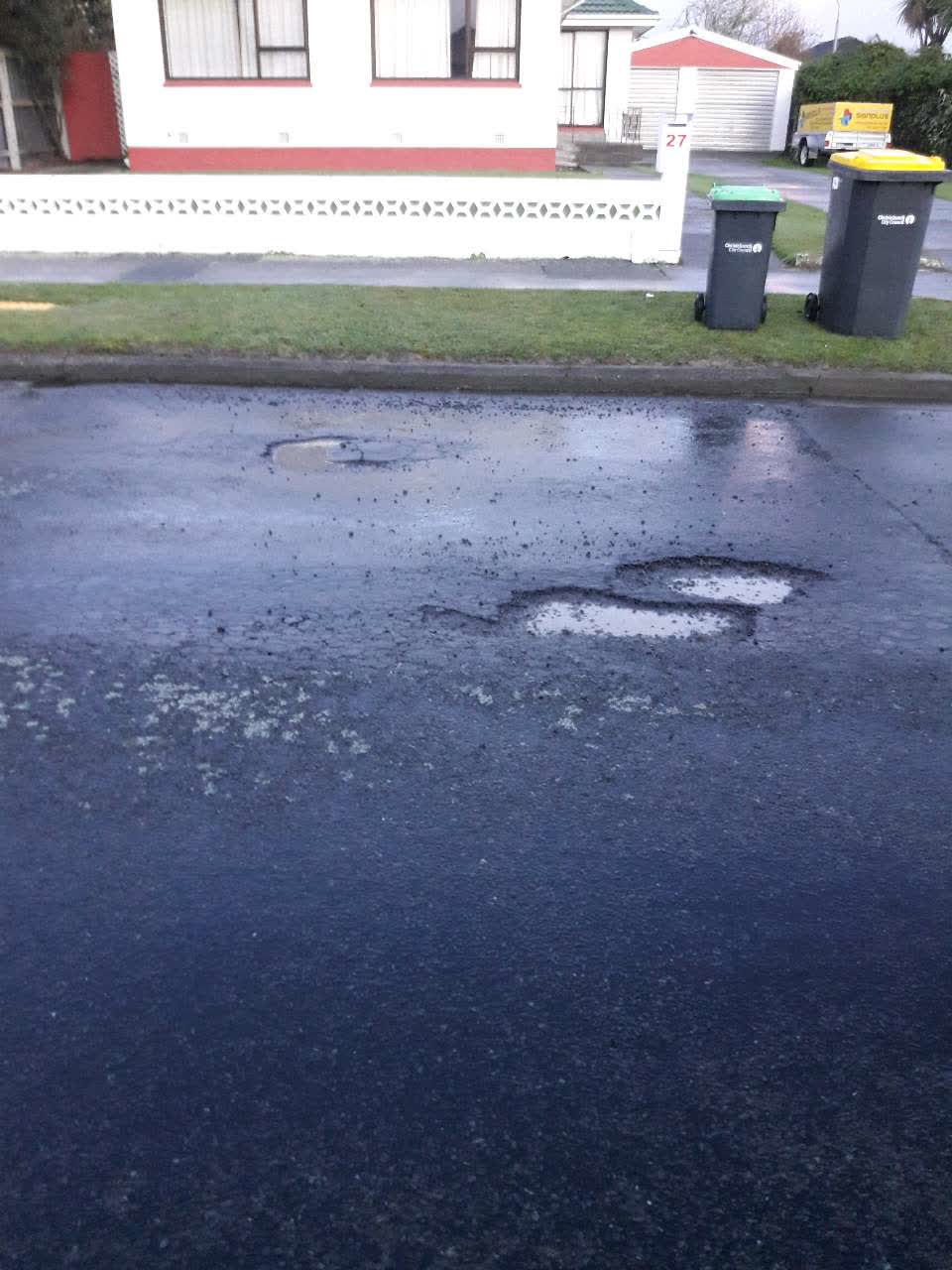 The photograph attached to this roading/streets report