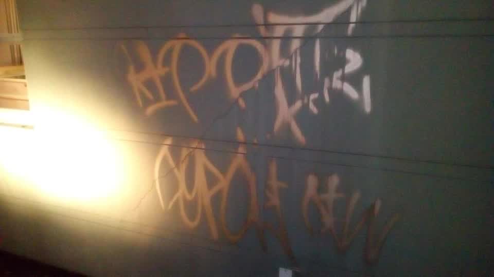 The photograph attached to this graffiti report