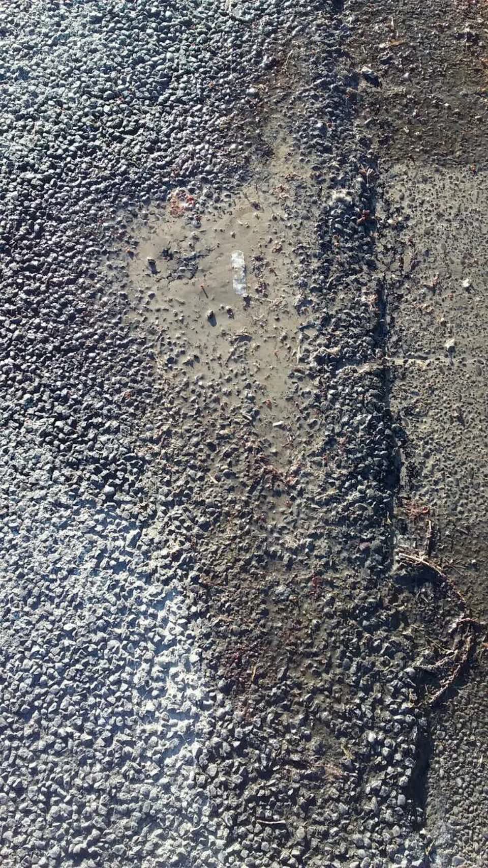 The photograph attached to this roading/streets report