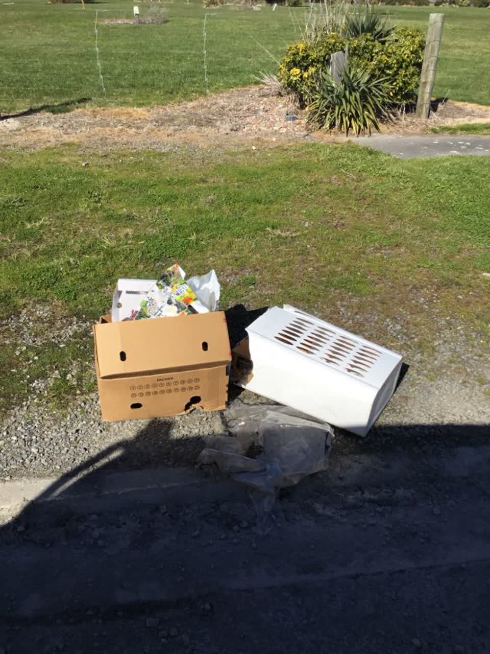 The photograph attached to this rubbish/recycling report