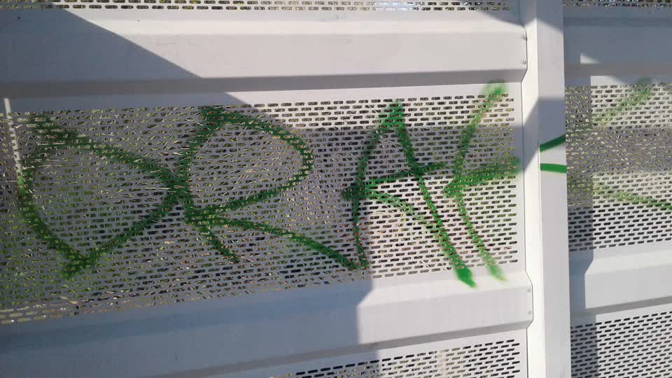The photograph attached to this graffiti report