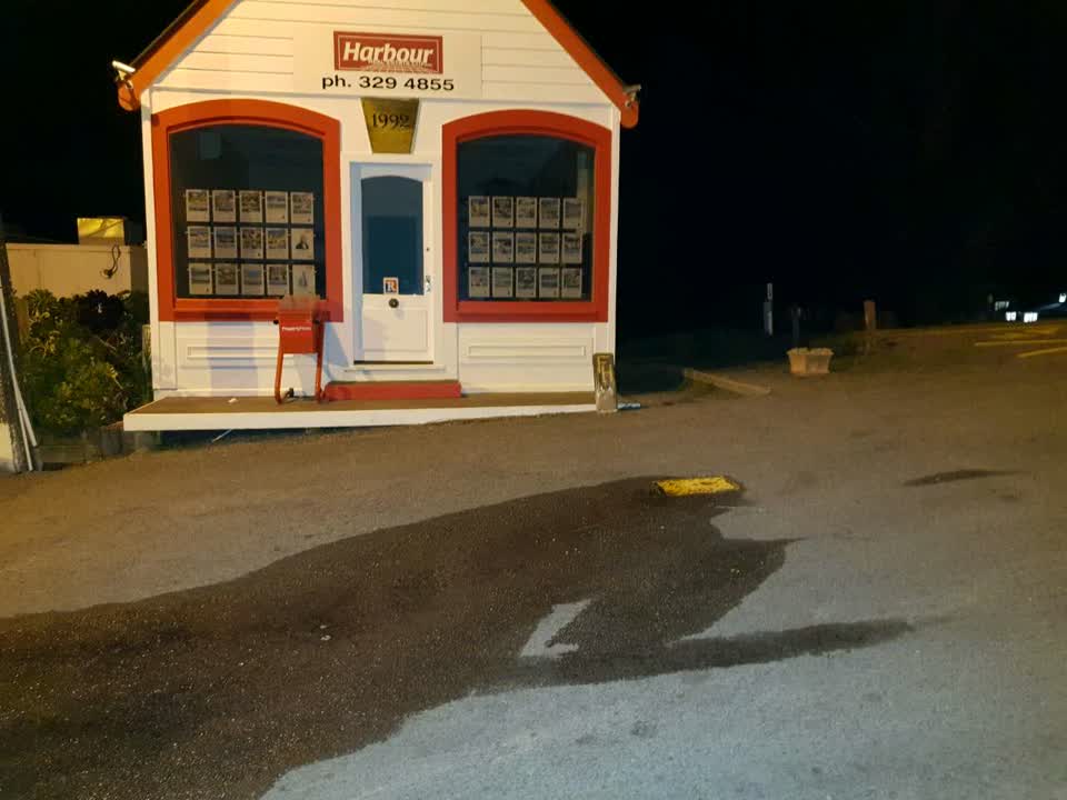 The photograph attached to this water supply report