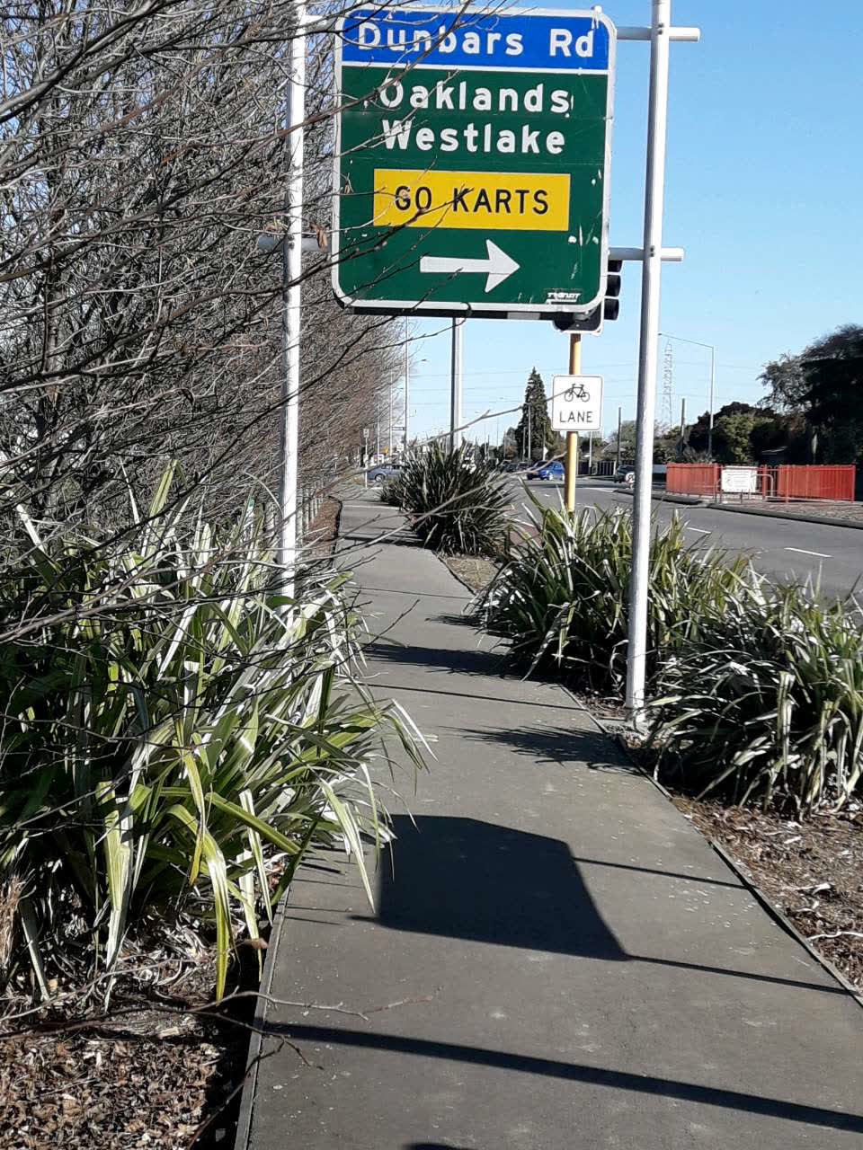 The photograph attached to this roading/streets report