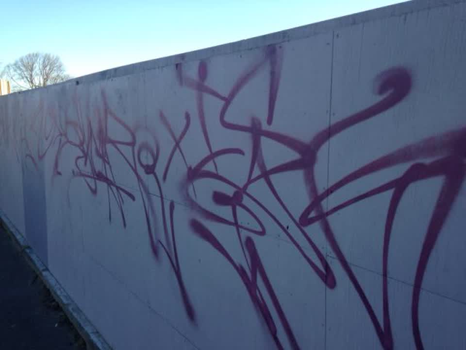 The photograph attached to this graffiti report