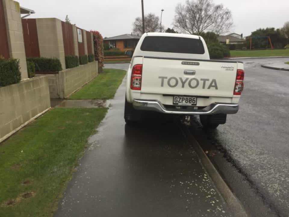 The photograph attached to this roading/streets report