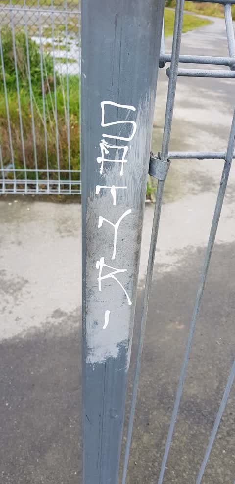 Graffiti — a report photo
