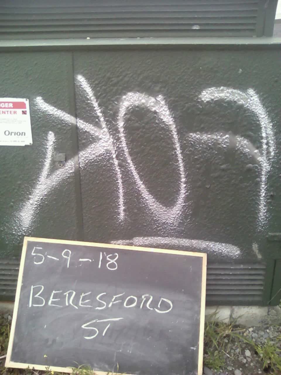 The photograph attached to this graffiti report