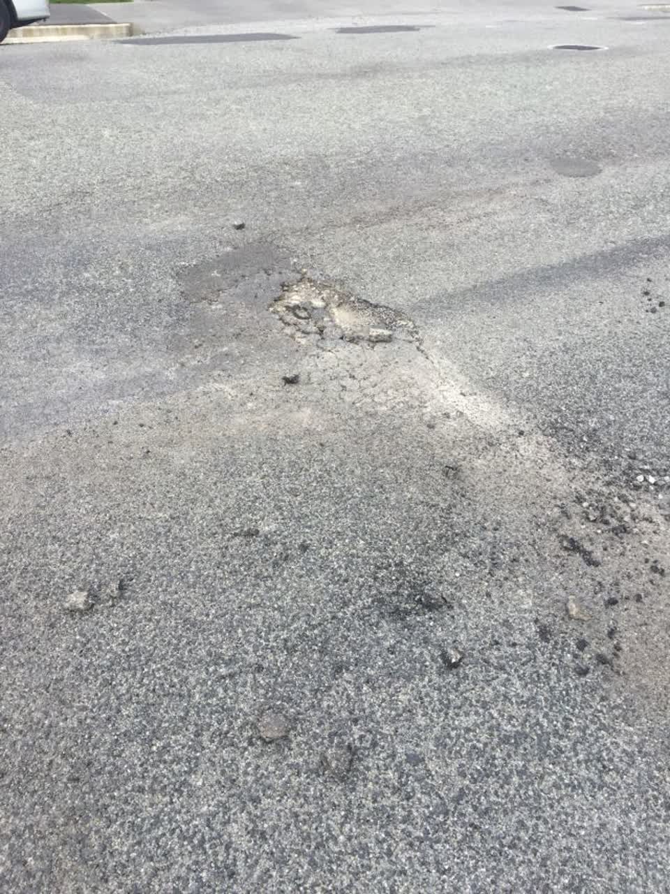 The photograph attached to this roading/streets report