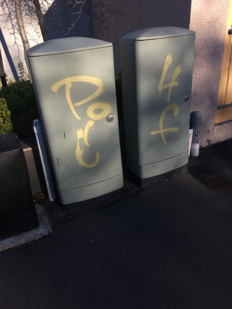 The photograph attached to this graffiti report