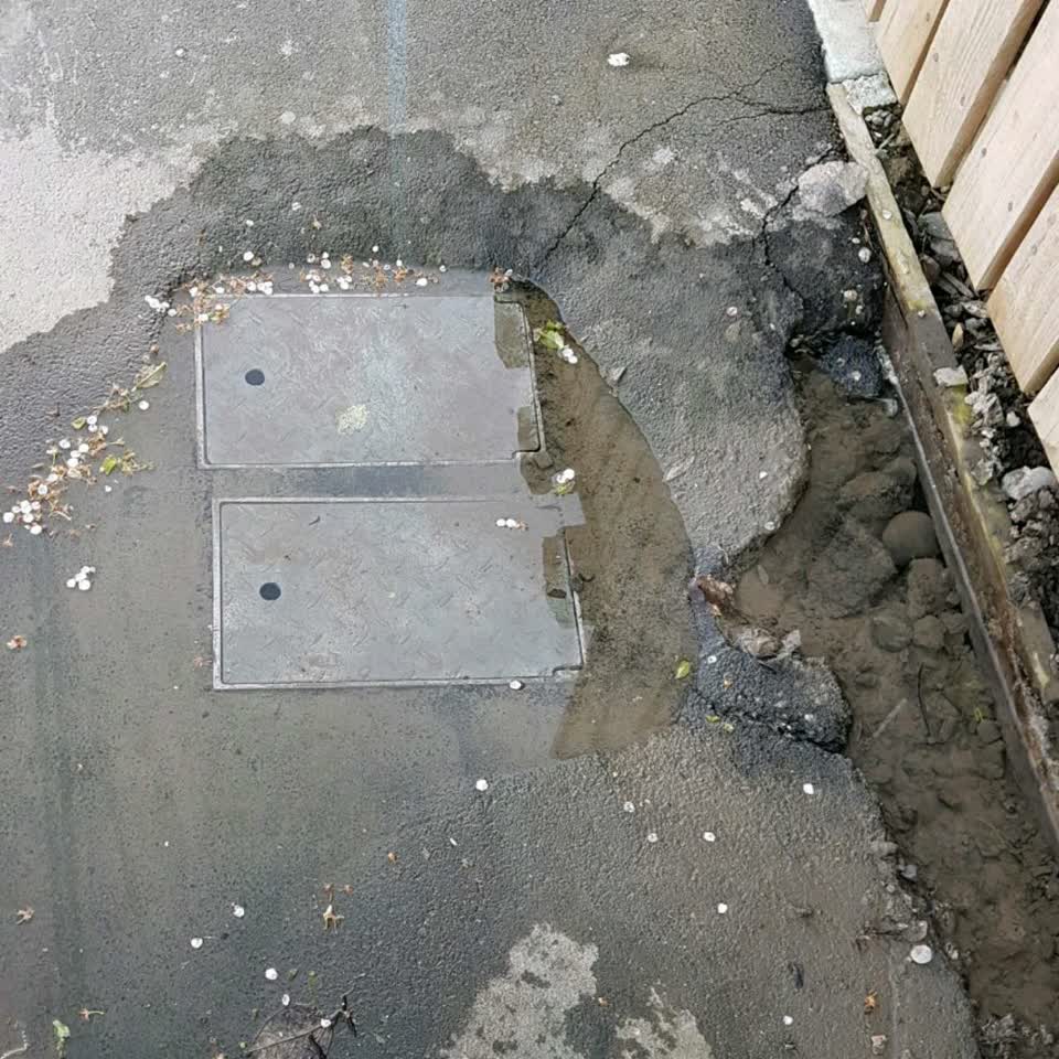 The photograph attached to this water supply report