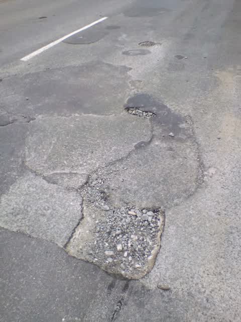 Roading/Streets, a report photo