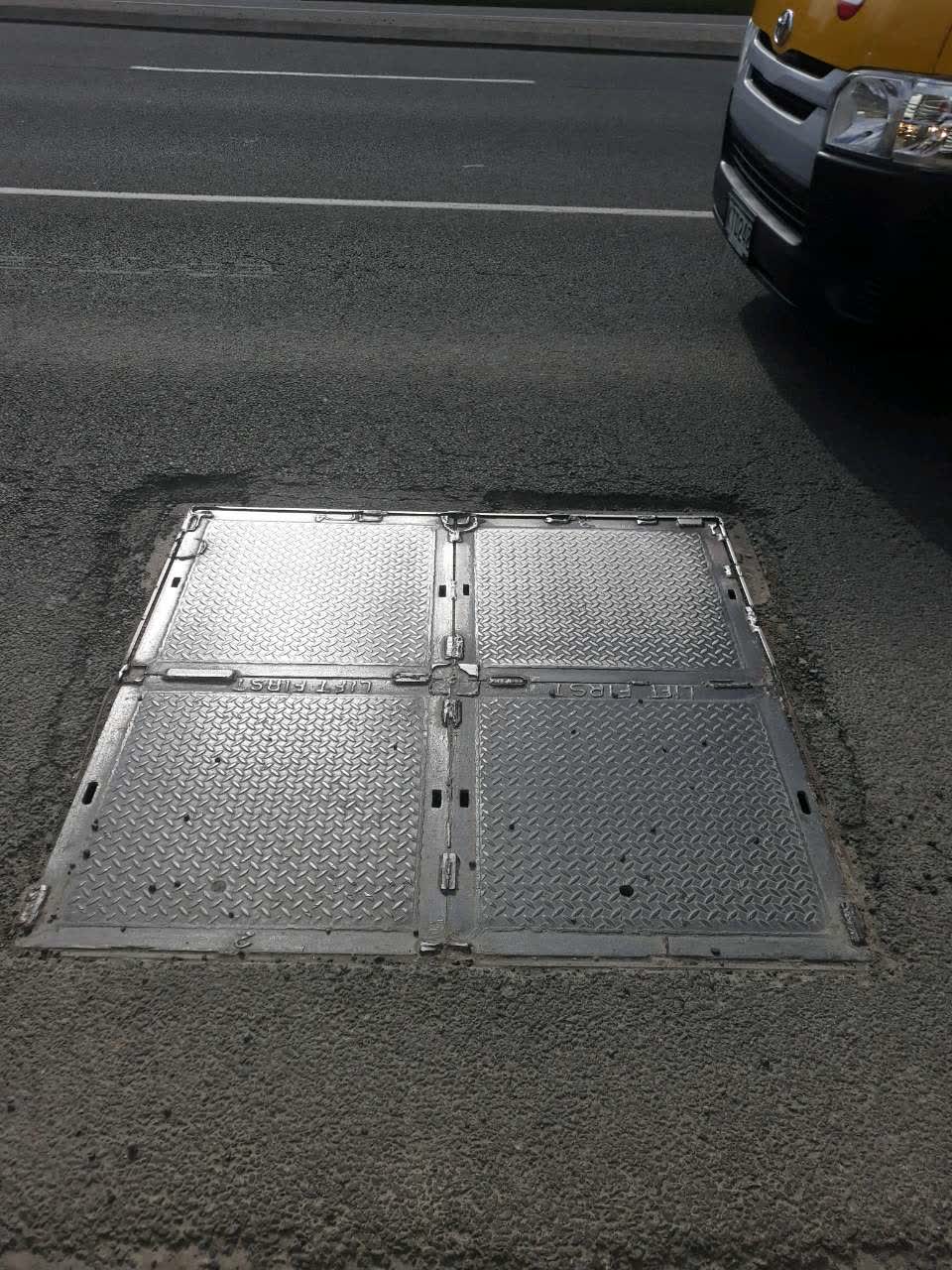 The photograph attached to this roading/streets report