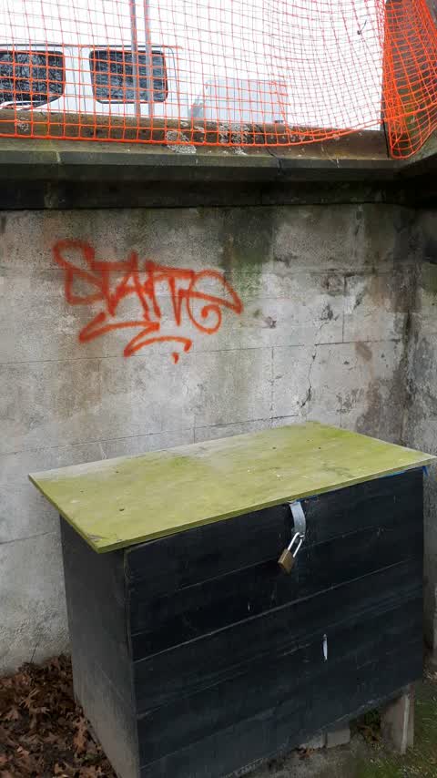 Graffiti, a report photo