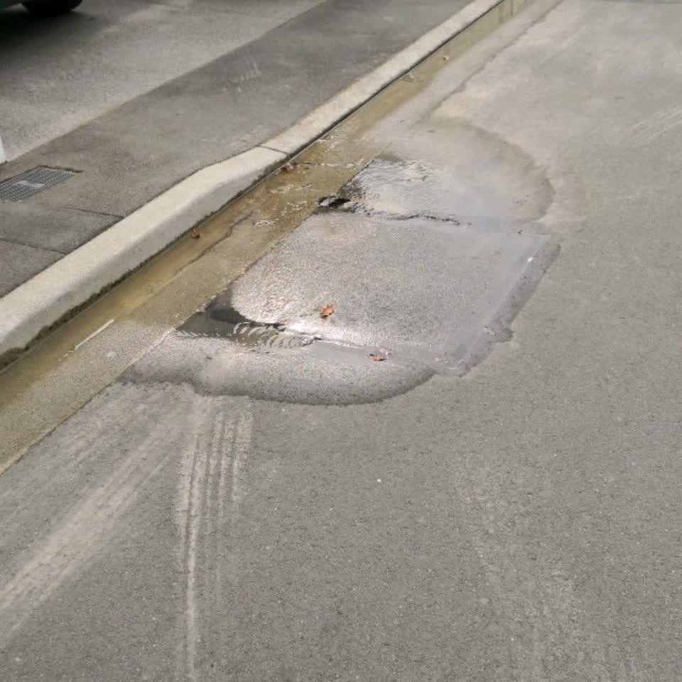 The photograph attached to this water supply report
