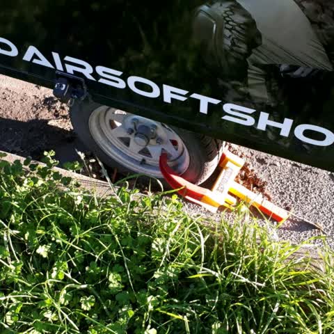 Roading/Streets, a report photo