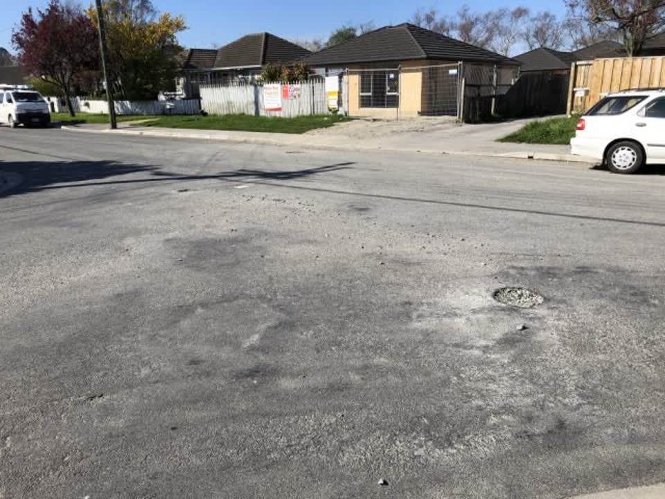 The photograph attached to this roading/streets report