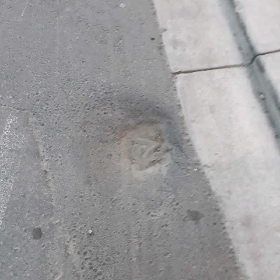 The photograph attached to this roading/streets report