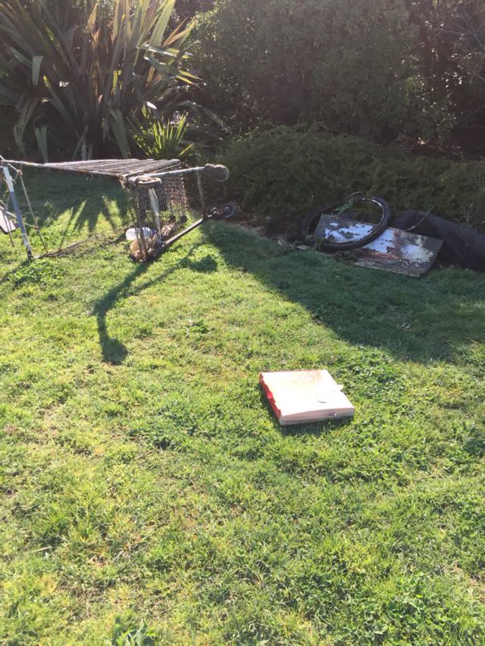 The photograph attached to this rubbish/recycling report