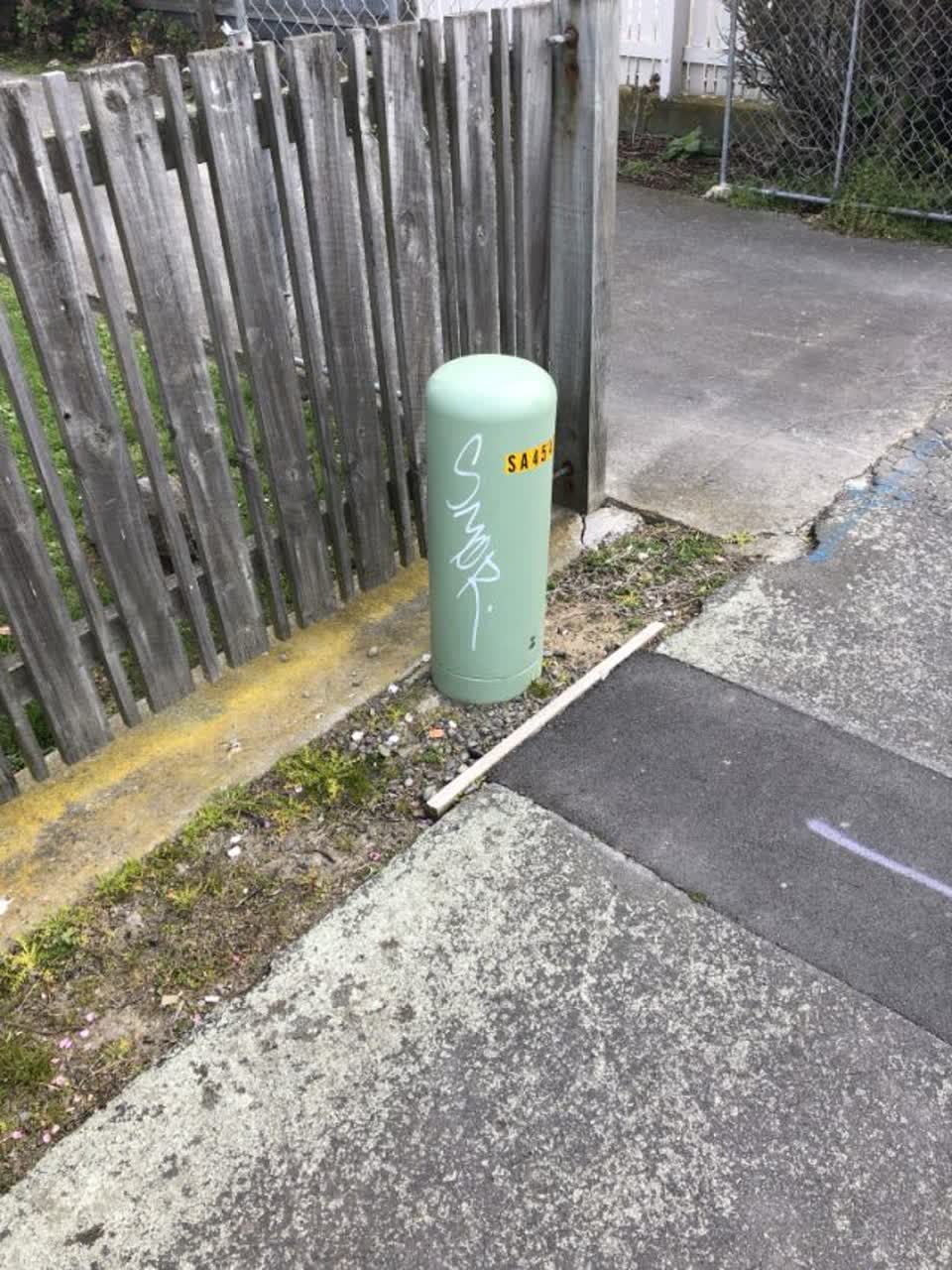 The photograph attached to this graffiti report