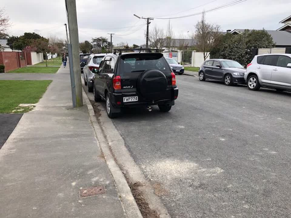 The photograph attached to this roading/streets report