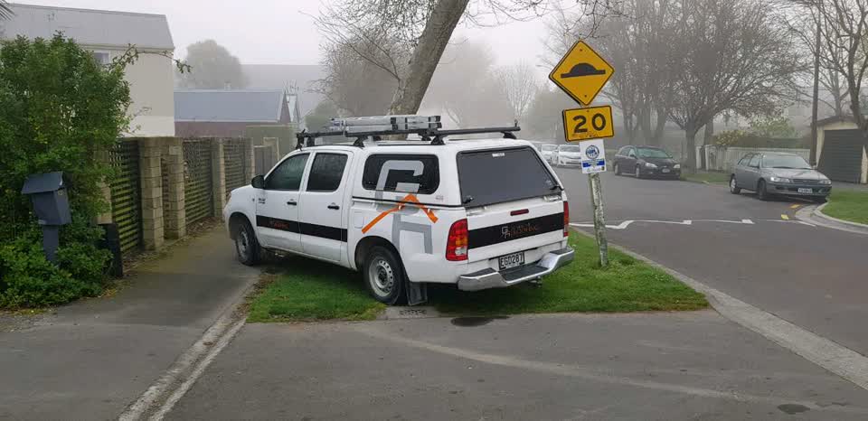 The photograph attached to this roading/streets report