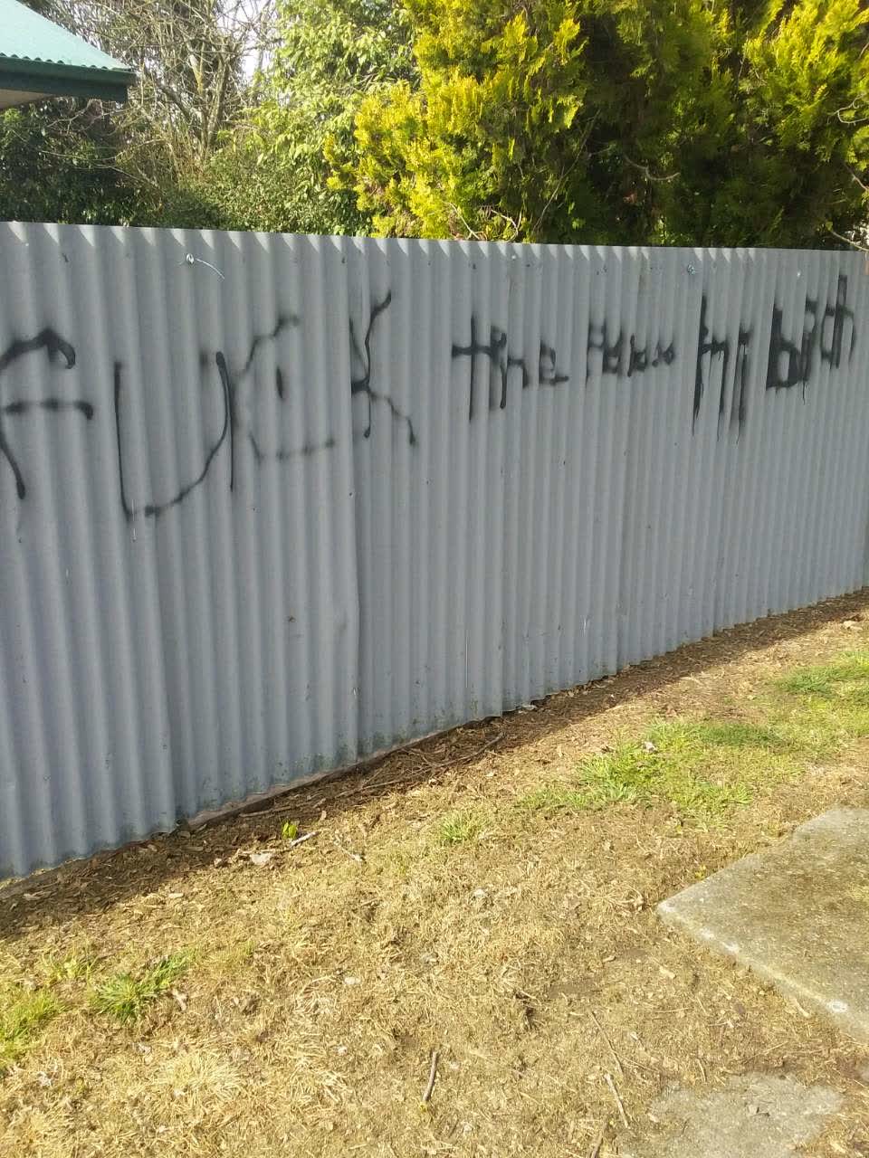 The photograph attached to this graffiti report