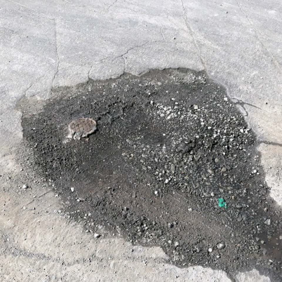 The photograph attached to this water supply report