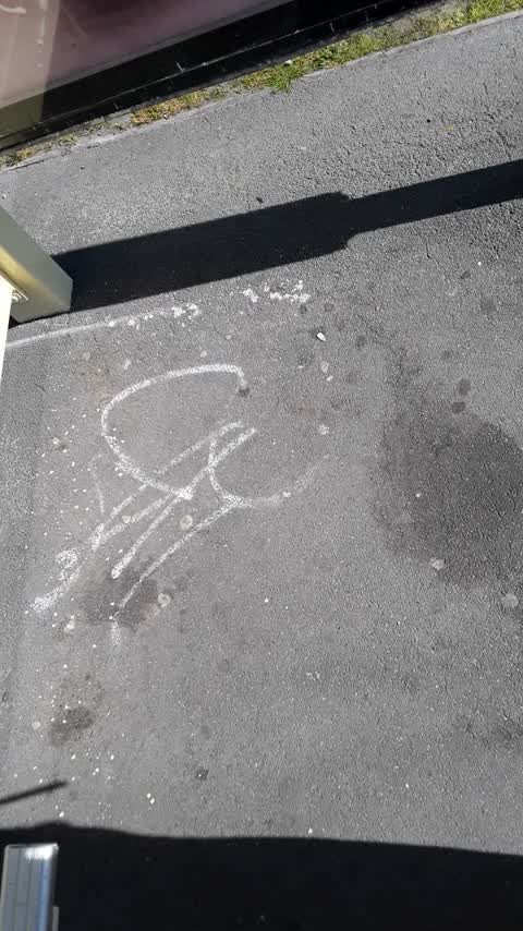 Graffiti, a report photo
