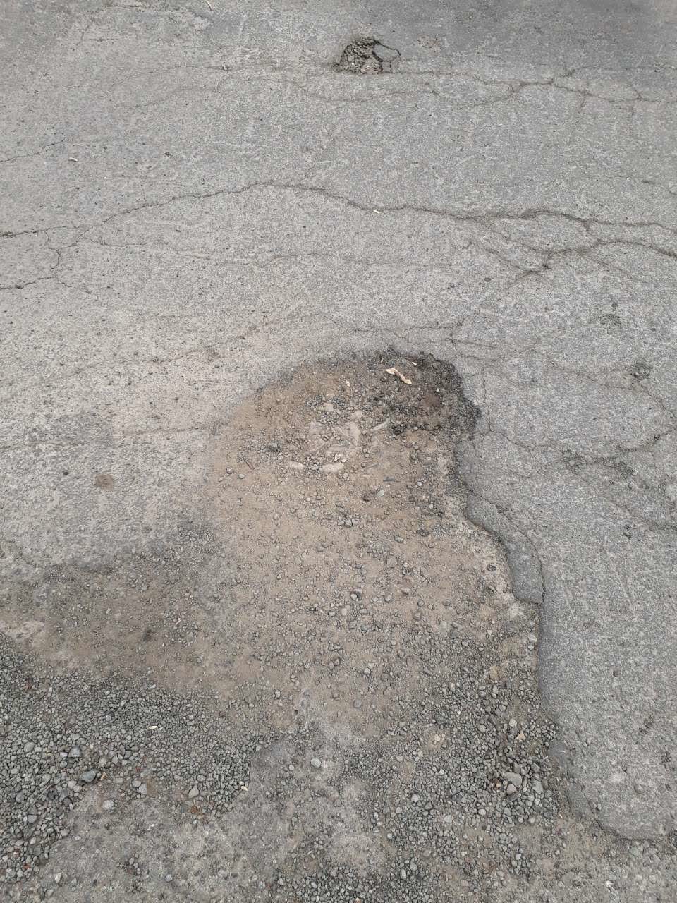 The photograph attached to this roading/streets report