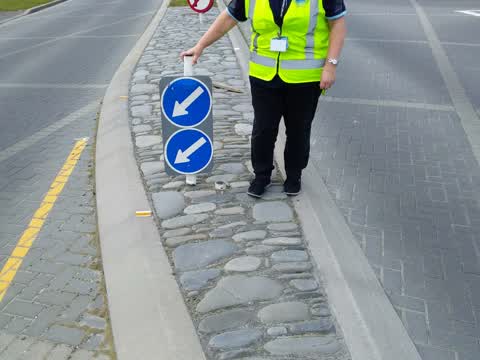 Roading/Streets, a report photo