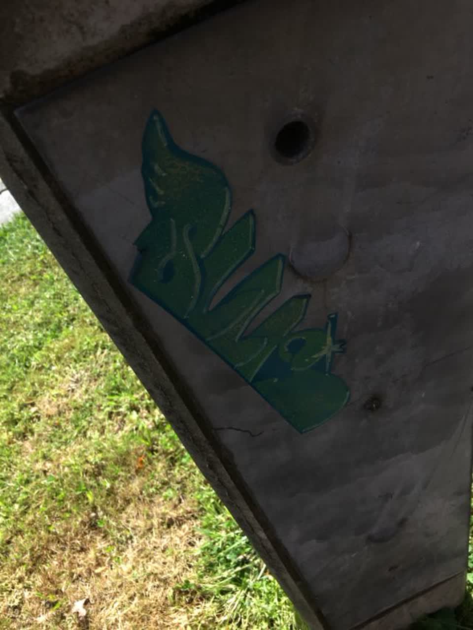 The photograph attached to this graffiti report