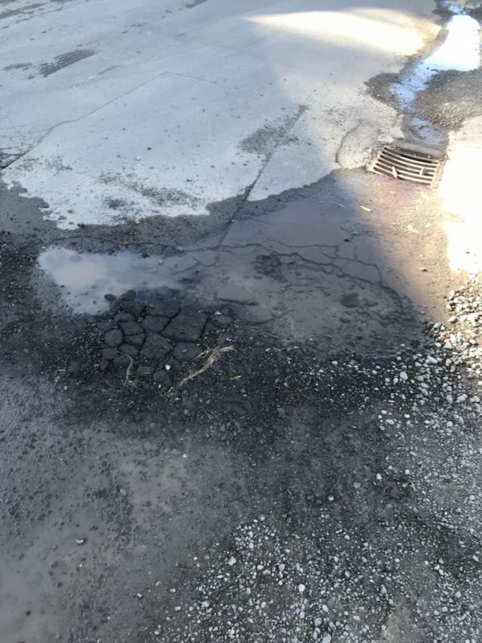 The photograph attached to this roading/streets report