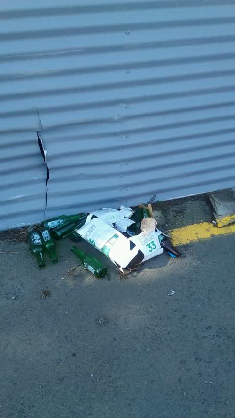Rubbish/Recycling, a report photo