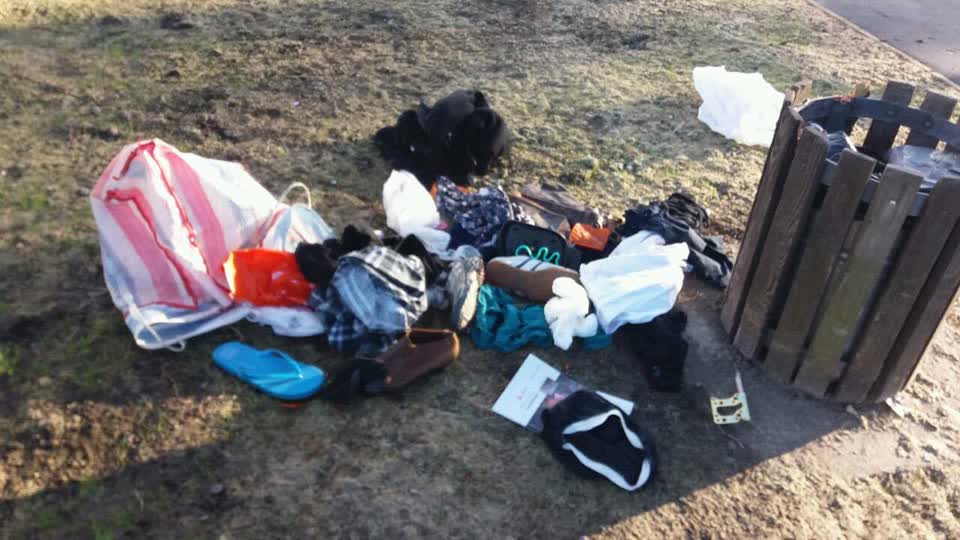 The photograph attached to this rubbish/recycling report