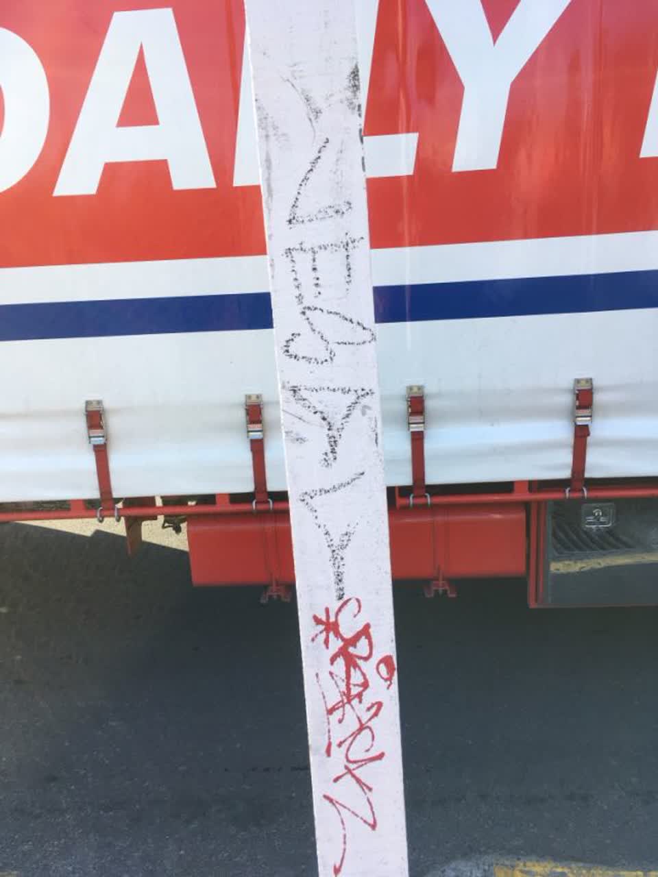 The photograph attached to this graffiti report