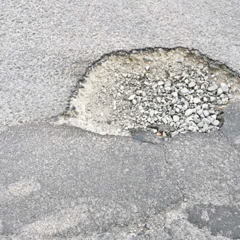 Roading/Streets, a report photo