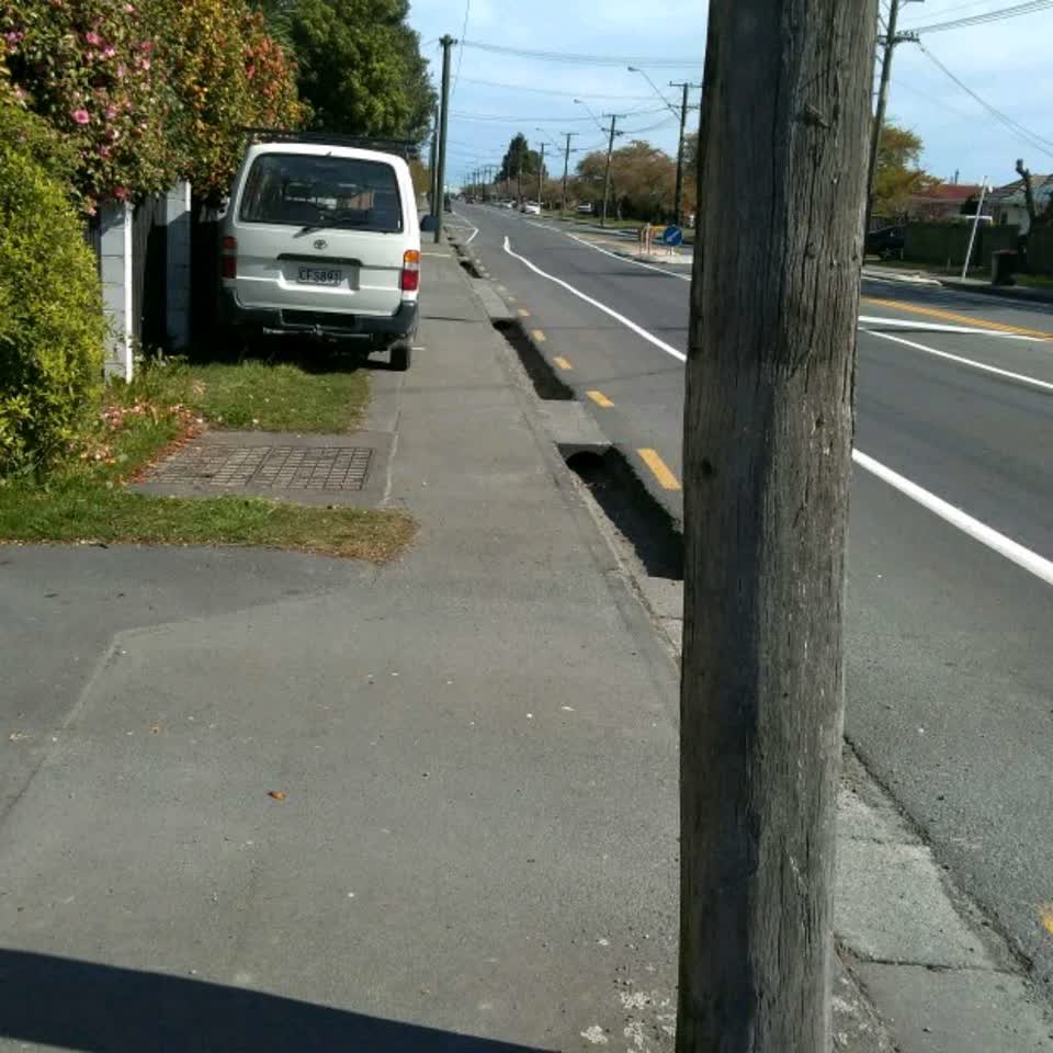 The photograph attached to this roading/streets report