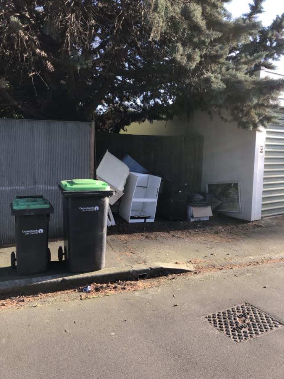 The photograph attached to this rubbish/recycling report