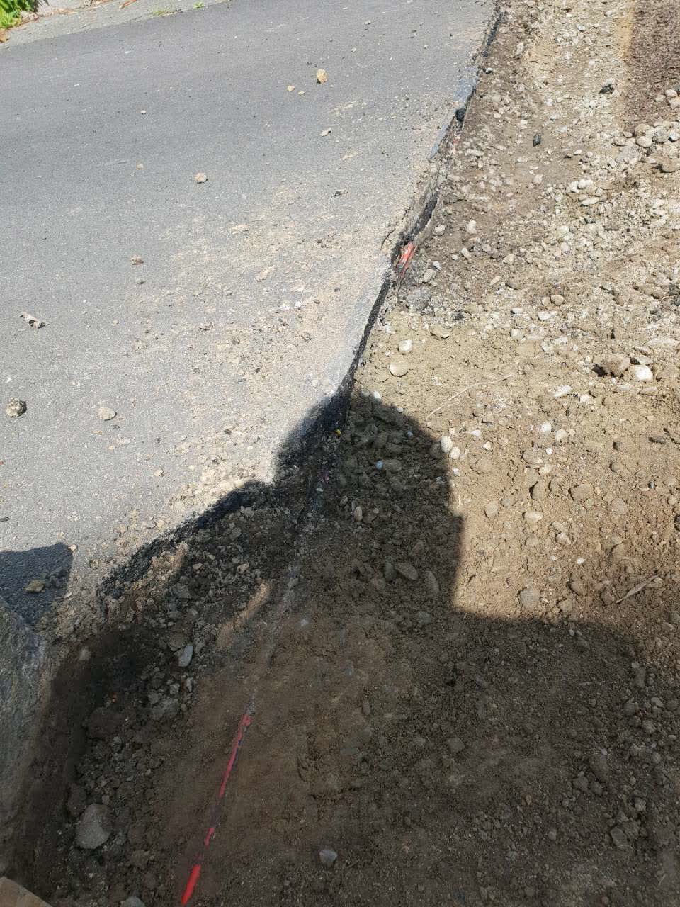 The photograph attached to this roading/streets report