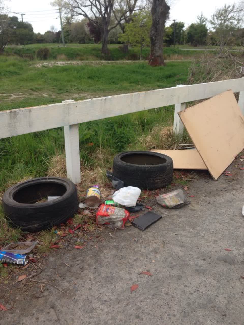 The photograph attached to this roading/streets report