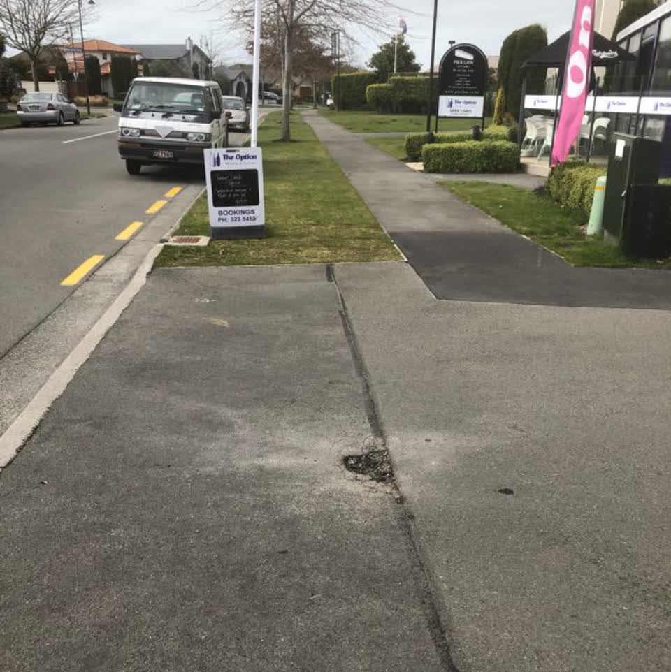 The photograph attached to this roading/streets report