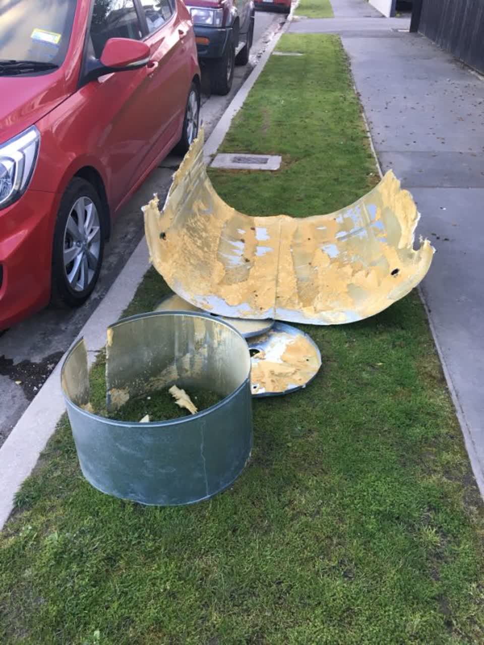 The photograph attached to this rubbish/recycling report