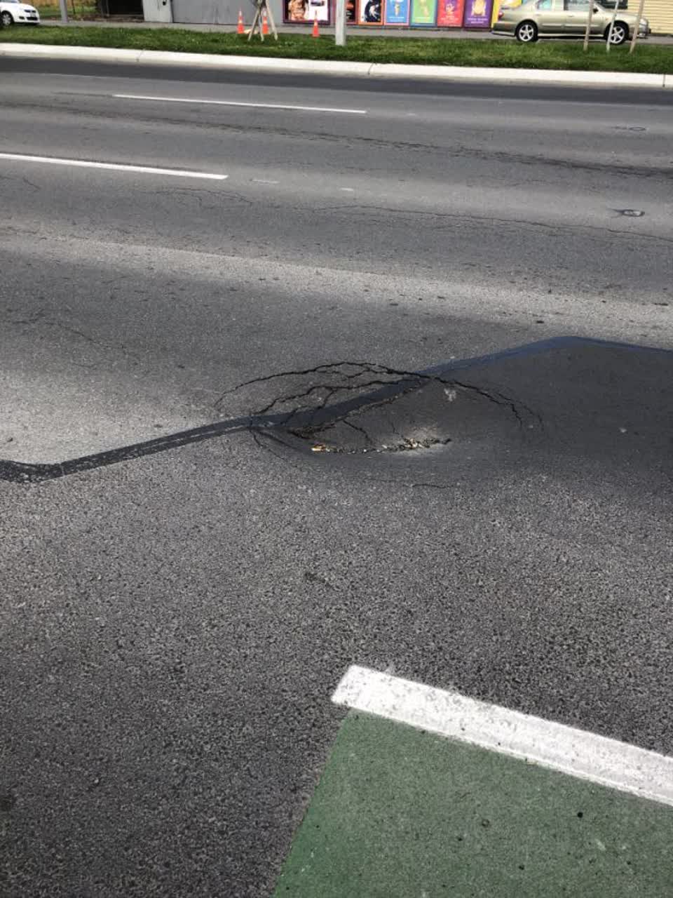 The photograph attached to this roading/streets report