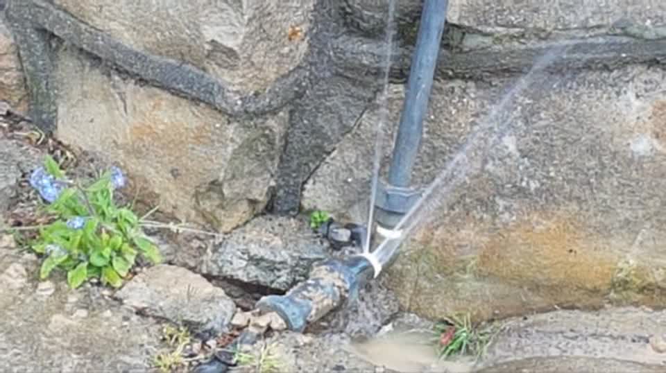 The photograph attached to this water supply report