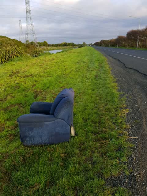 Rubbish/Recycling, a report photo