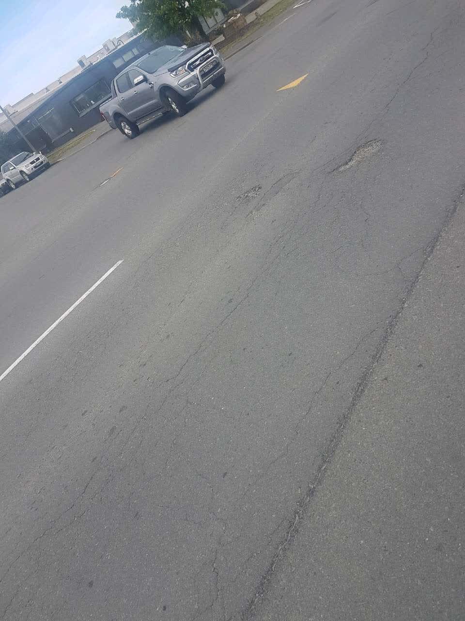 The photograph attached to this roading/streets report