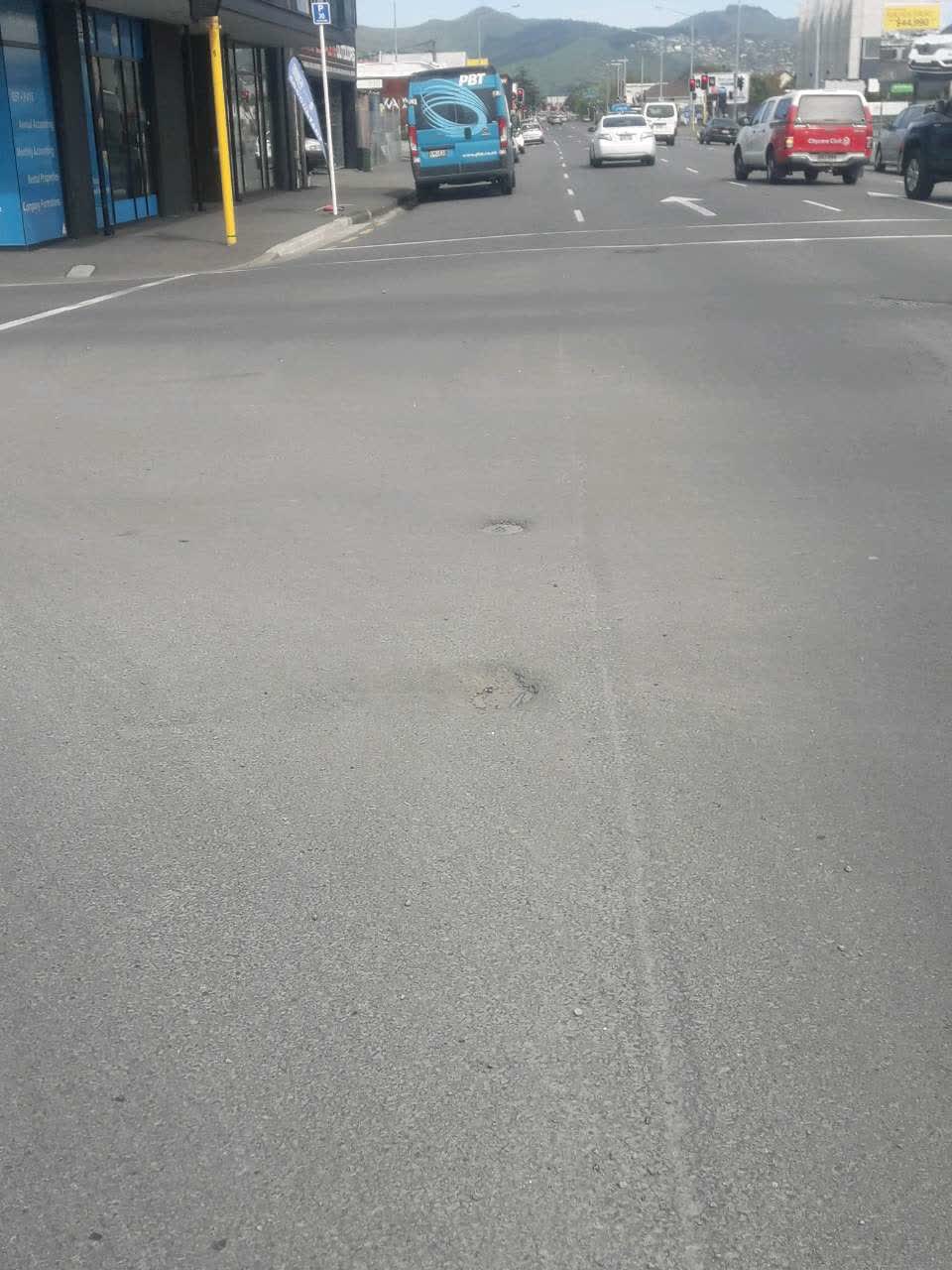 The photograph attached to this roading/streets report