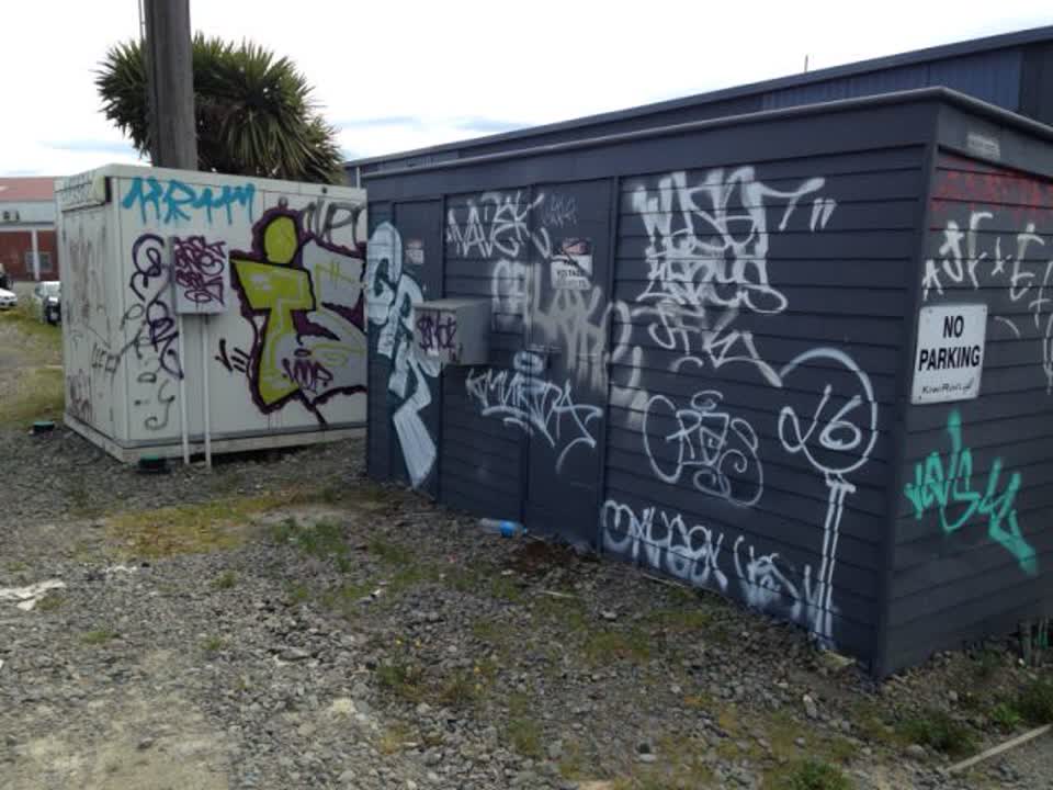 The photograph attached to this graffiti report