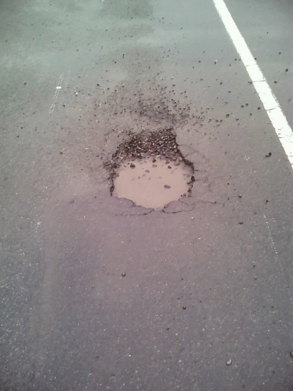 The photograph attached to this roading/streets report